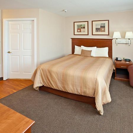 Candlewood Suites Louisville North By Ihg Clarksville  Εξωτερικό φωτογραφία
