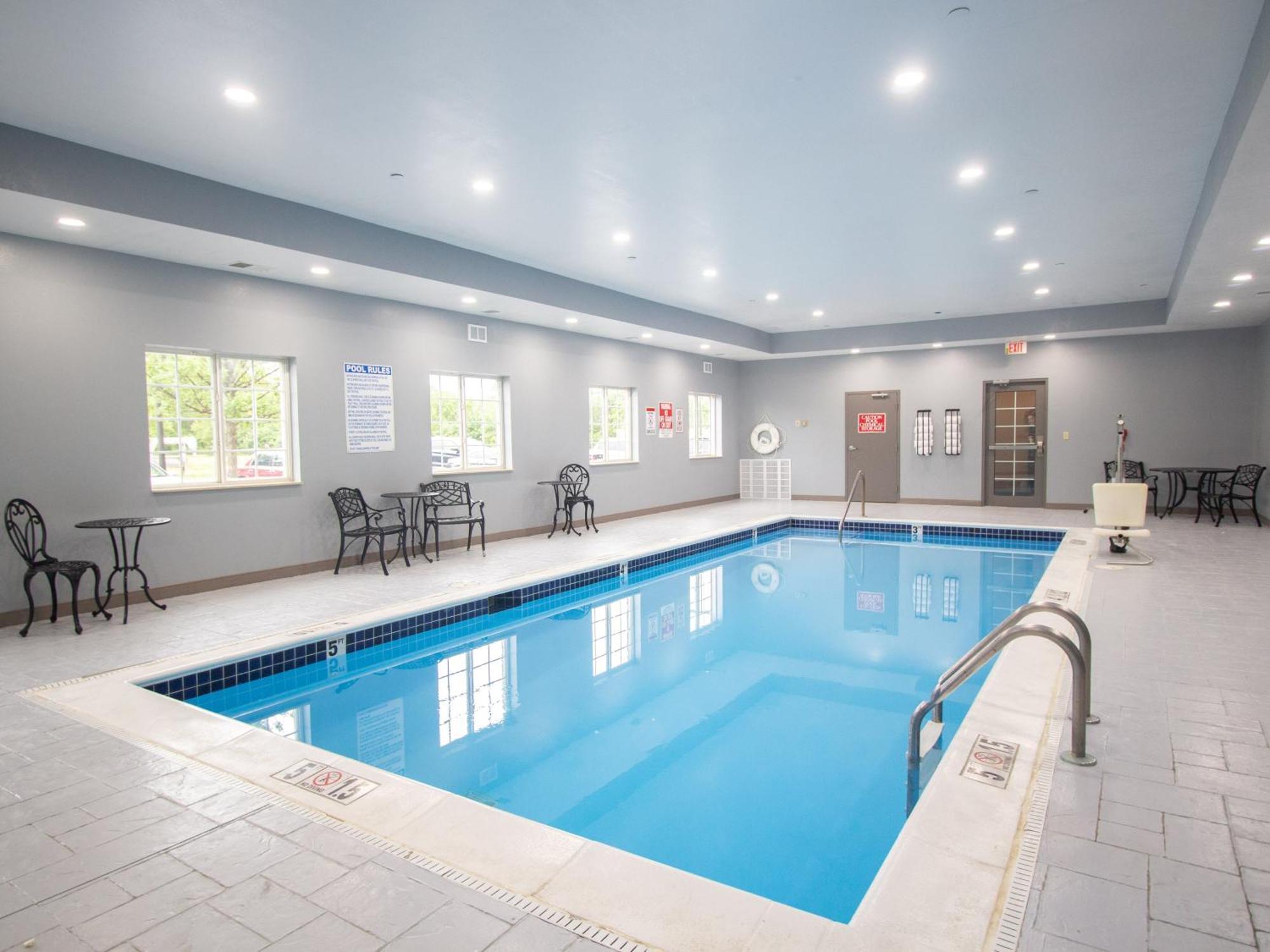 Candlewood Suites Louisville North By Ihg Clarksville  Εξωτερικό φωτογραφία
