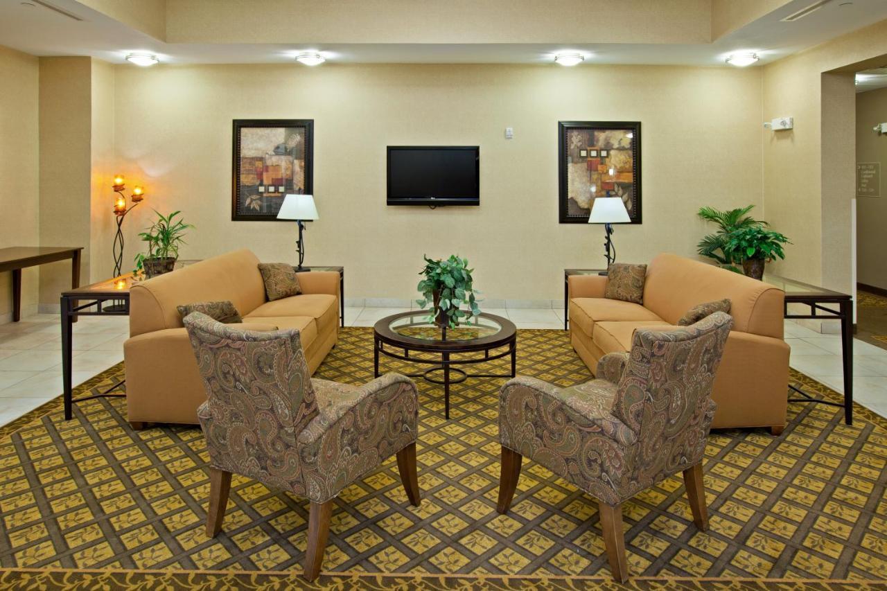 Candlewood Suites Louisville North, An Ihg Hotel Clarksville Εξωτερικό φωτογραφία